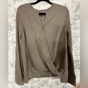 Fate by LFD Taupe Wrap Sweater Front Key Hole Sz M Woman Used.    6